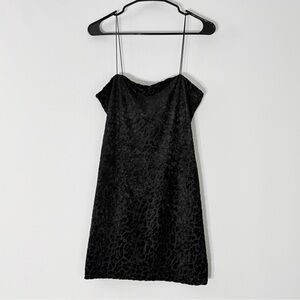 Wild Fable Size Medium Women’s Dress Slip On Leopard Print Velour Black Used